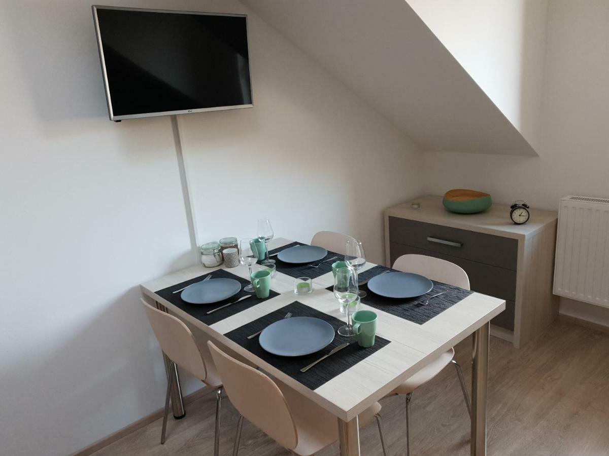 Apartman Pod Medvedi Horou Лоучна-над-Десноу Экстерьер фото
